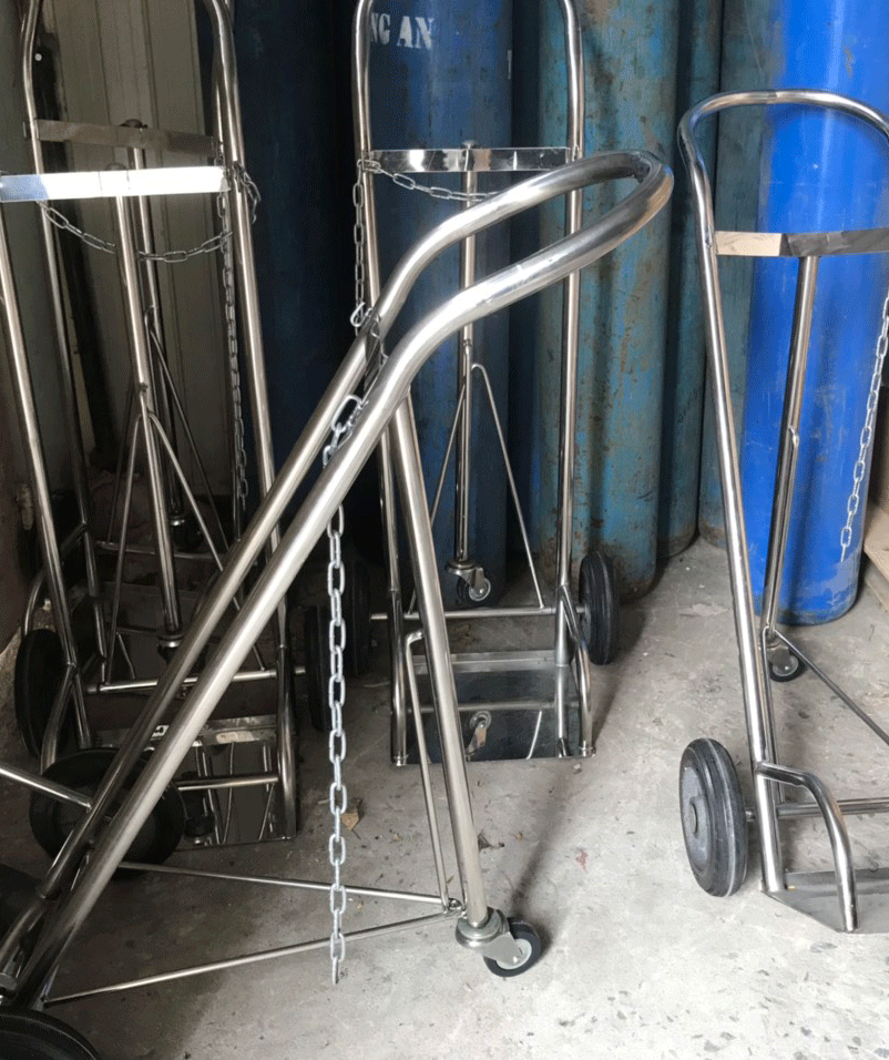 Xe day binh khi oxy 6 khoi